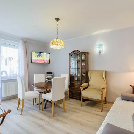 Mierzeja - Lesny Zaulek, アパート シュトゥトボ